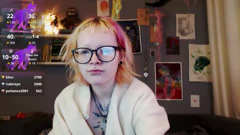 Rubi online show from December 15, 10:03 pm