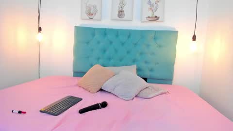 Snapshot of rubiroose chatting on December 28, 7:54 pm Rubii online show from December 28, 7:54 pm