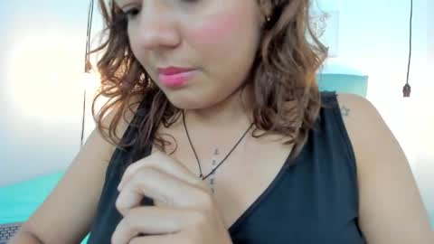 Snapshot of rubiroose chatting on January 3, 8:01 pm Rubii online show from January 3, 8:01 pm