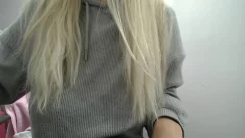 Snapshot of ruby988 chatting on October 8, 11:41 am ruby988 online show from October 8, 11:41 am