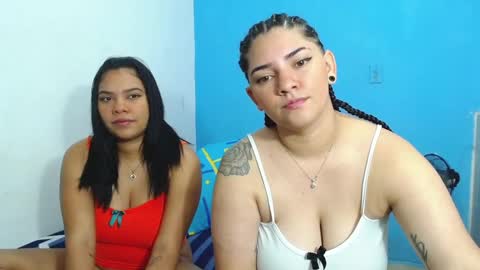 Snapshot of ruby_megan88 chatting on December 31, 10:58 am ruby and megan online show from December 31, 10:58 am