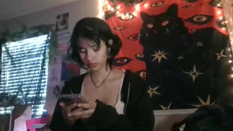Snapshot of rubyred6923 chatting on January 17, 6:23 pm Ruby Red online show from January 17, 6:23 pm