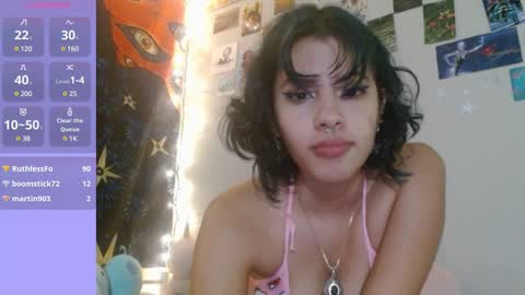 Snapshot of rubyred6923 chatting on January 31, 1:33 am Ruby Red online show from January 31, 1:33 am