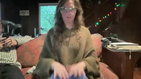 Snapshot of rubywavesback chatting on December 21, 11:23 pm rubywavesback online show from December 21, 11:23 pm