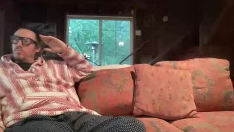 Snapshot of rubywavesback chatting on February 16, 12:40 am rubywavesback online show from February 16, 12:40 am