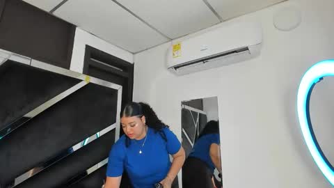 rubyxht online show from December 18, 12:33 pm