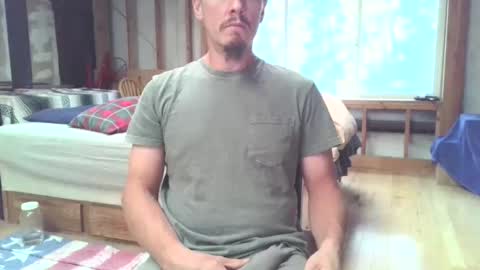 Snapshot of ruggeddude69 chatting on April 20, 2:03 am ruggeddude69 online show from April 20, 2:03 am