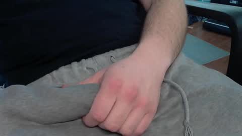 Snapshot of rumlover519 chatting on February 18, 7:10 pm rumlover519 online show from February 18, 7:10 pm