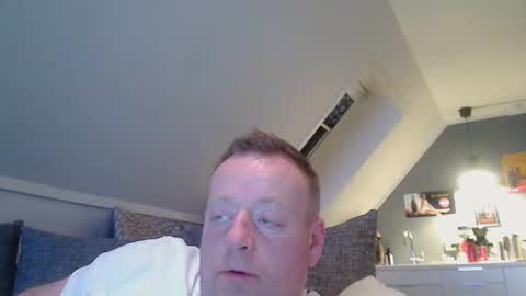 Snapshot of runepetter chatting on December 1, 6:41 pm bignorwegian online show from December 1, 6:41 pm