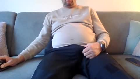 Snapshot of runner_1978 chatting on December 1, 8:30 am runner_1978 online show from December 1, 8:30 am