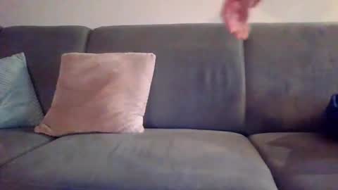 runner_1978 online show from March 19, 9:52 pm