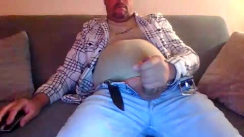 Snapshot of runner_1978 chatting on May 15, 9:11 pm runner_1978 online show from May 15, 9:11 pm