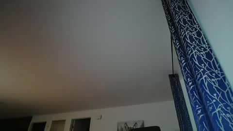 Snapshot of rushse886410 chatting on June 25, 5:23 am rushse886410 online show from June 25, 5:23 am
