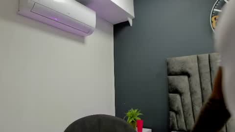 Snapshot of ruslan_marcel chatting on August 6, 11:23 am Ruslan Marcel online show from August 6, 11:23 am