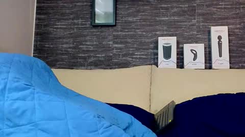 Snapshot of russell_adams_ chatting on February 26, 5:39 pm R U S S E L L online show from February 26, 5:39 pm