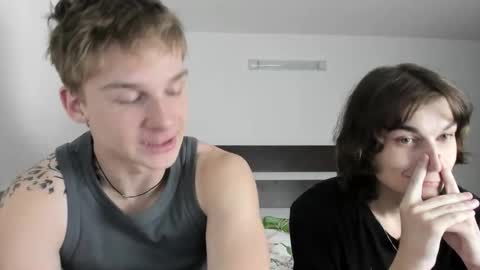 2 brothers Adam and Alex online show from September 18, 2:02 am