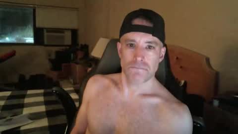 rustic_cuse_777 online show from November 24, 10:53 pm