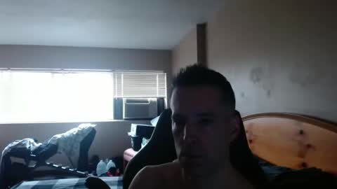 rustic_cuse_777 online show from February 14, 4:26 pm