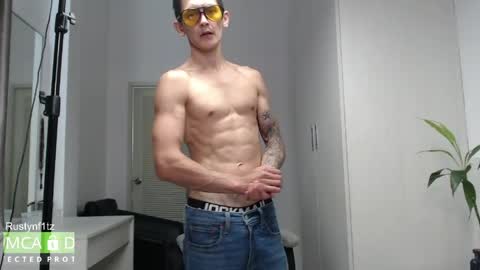 MillionDollarGuy online show from April 14, 4:18 am