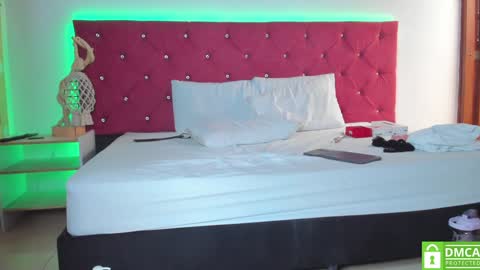 Ruth online show from February 6, 3:31 pm