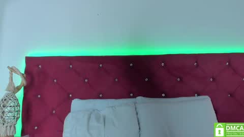 Ruth online show from February 21, 2:06 pm