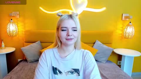 ruthbryant online show from October 11, 1:38 am