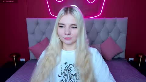 ruthbryant online show from November 8, 1:06 am