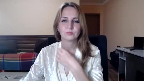 Snapshot of ruthpark chatting on September 27, 8:36 pm Ruth online show from September 27, 8:36 pm