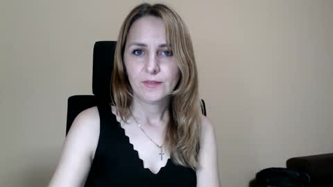 Snapshot of ruthpark chatting on October 5, 6:17 pm Ruth online show from October 5, 6:17 pm