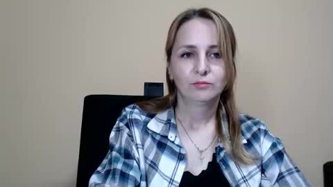 Snapshot of ruthpark chatting on October 7, 6:49 pm Ruth online show from October 7, 6:49 pm