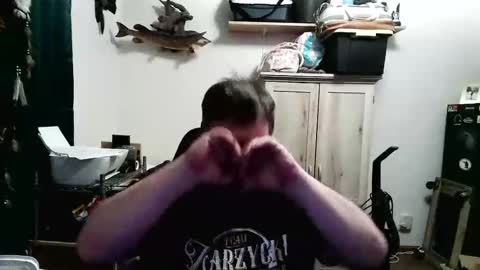 rwzar_1965 online show from April 8, 2:44 am