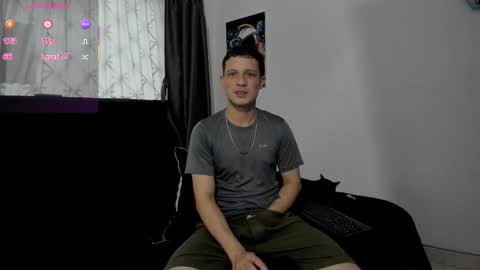 Snapshot of ryan15_ chatting on November 22, 11:31 am Ryan 15 online show from November 22, 11:31 am