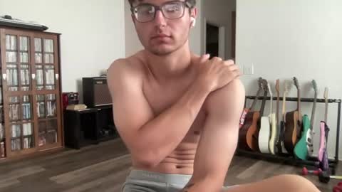 Snapshot of ryan287747 chatting on June 29, 6:30 pm ryan online show from June 29, 6:30 pm