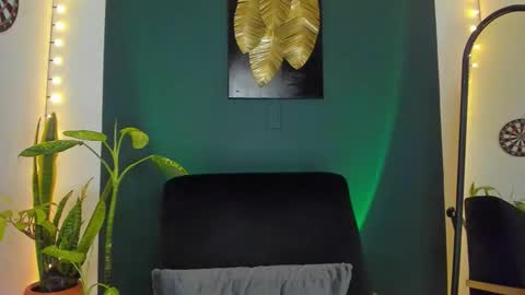 Ryan independent model online show from September 17, 1:18 am