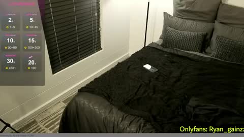 Ryan gainzz online show from April 19, 6:10 pm