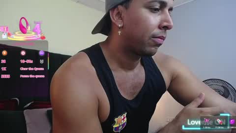 Snapshot of ryan_nesson chatting on June 20, 7:27 pm Ryan online show from June 20, 7:27 pm