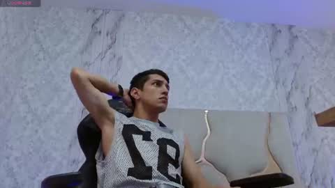 ryan_tay online show from July 27, 4:25 pm