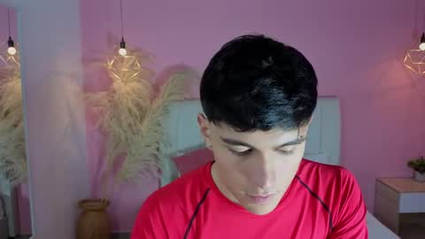 Snapshot of ryan_valentino chatting on May 28, 2:03 pm ryan valentino online show from May 28, 2:03 pm