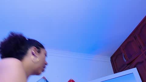 Snapshot of ryanastone_ chatting on February 7, 1:22 pm Hanna online show from February 7, 1:22 pm