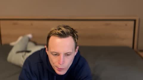 ryanbengt online show from January 12, 2:44 pm