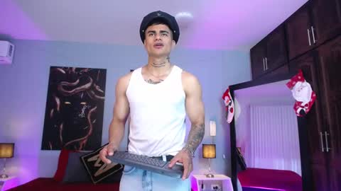 RyanGates online show from December 20, 1:18 pm