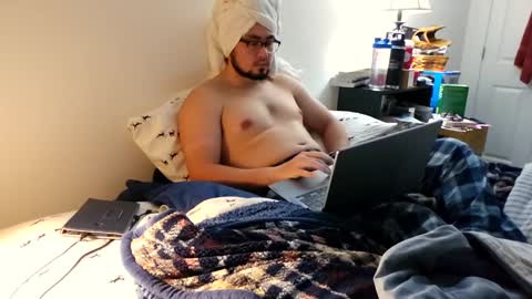 Snapshot of ryanime chatting on February 4, 9:04 am Ryanime online show from February 4, 9:04 am