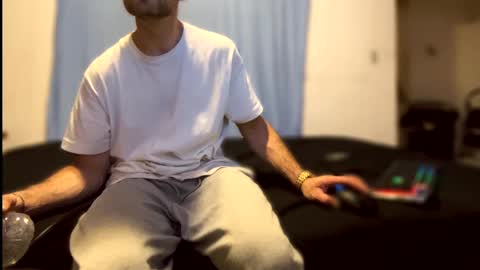 Snapshot of ryanj1zz chatting on October 7, 10:34 am Ryan Jizz online show from October 7, 10:34 am