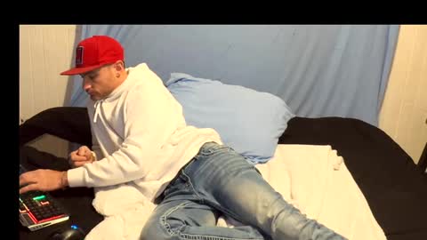 Snapshot of ryanj1zz chatting on October 9, 2:20 am Ryan Jizz online show from October 9, 2:20 am