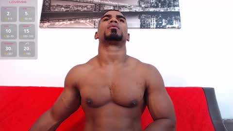 Instagram  Ryandwrn online show from September 28, 5:18 pm