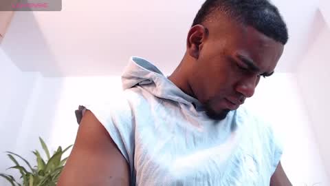 Instagram  Ryandwrn online show from April 13, 8:47 pm