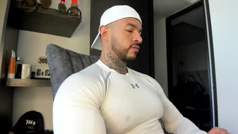 Snapshot of ryanjhonston chatting on March 7, 12:57 pm Ryan online show from March 7, 12:57 pm