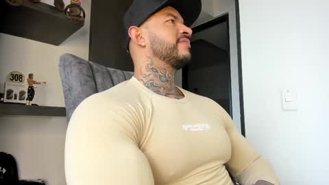 Snapshot of ryanjhonston chatting on March 11, 12:55 pm Ryan online show from March 11, 12:55 pm