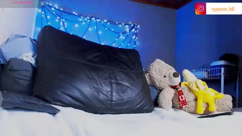 Ryannhill  online show from October 24, 8:00 am