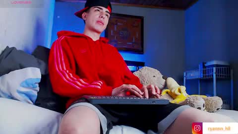 Ryannhill  online show from April 1, 11:00 am